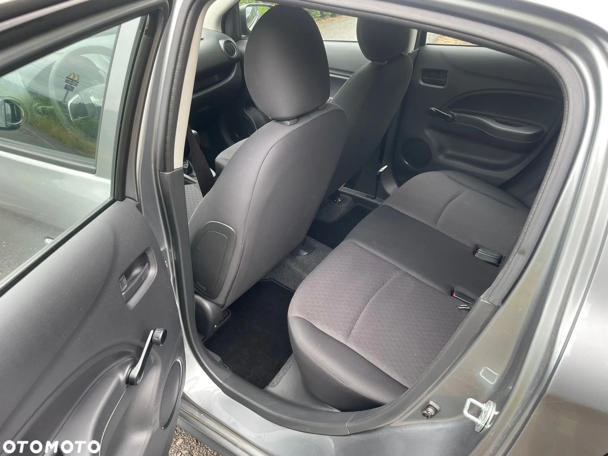 Mitsubishi Space Star 1.0 Inform - 11