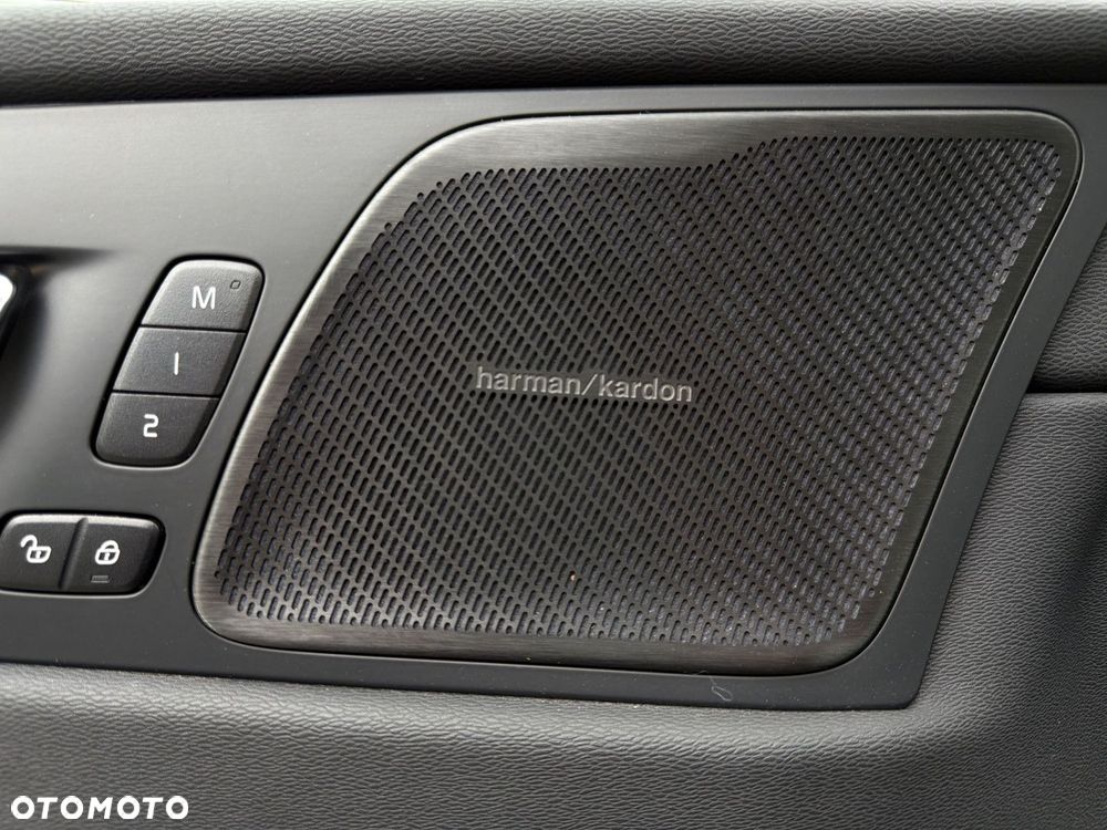 Volvo XC 60 - 33