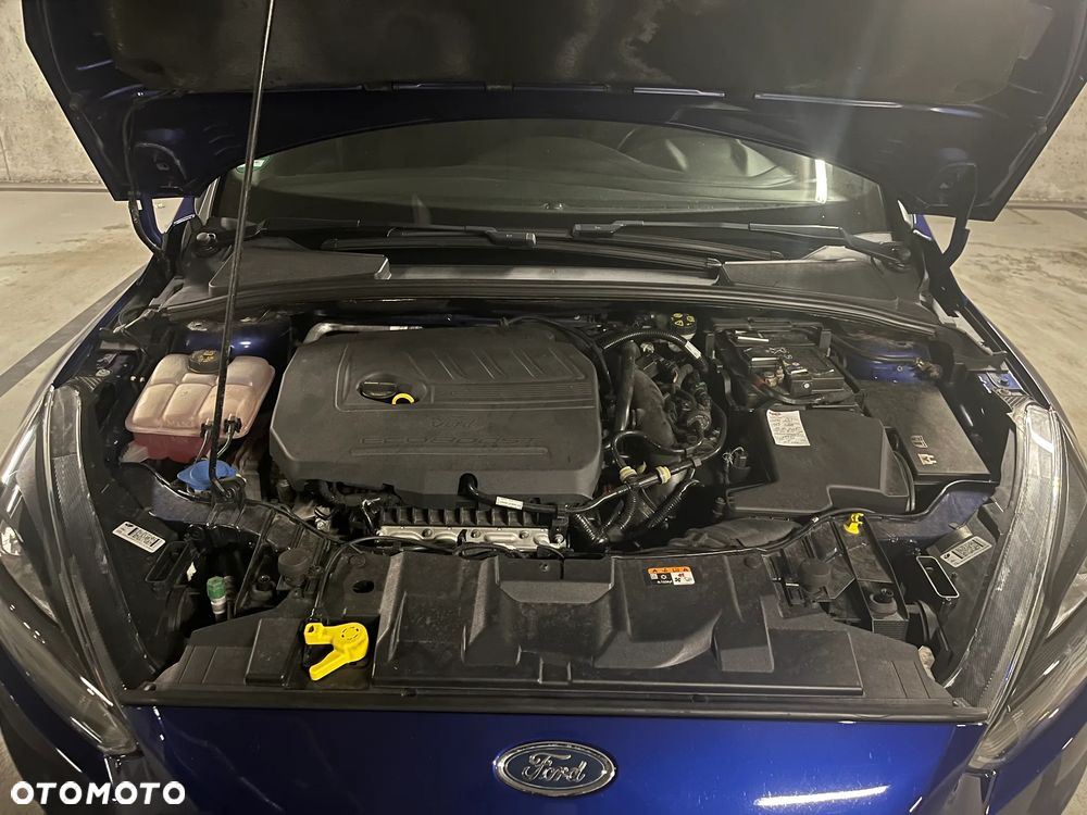 Ford Focus 1.5 EcoBoost ST-Line - 19