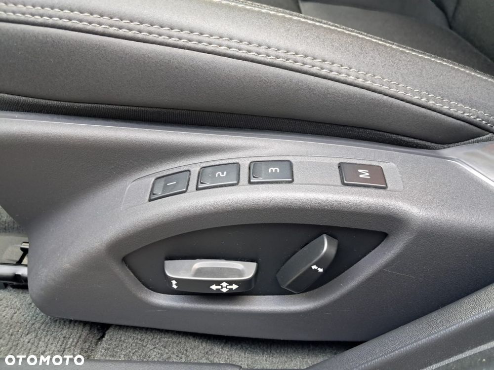 Volvo V60 D3 Edition - 24