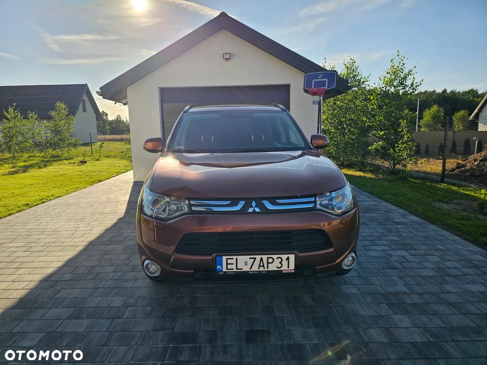Mitsubishi Outlander 2.0 Intense + CVT - 2