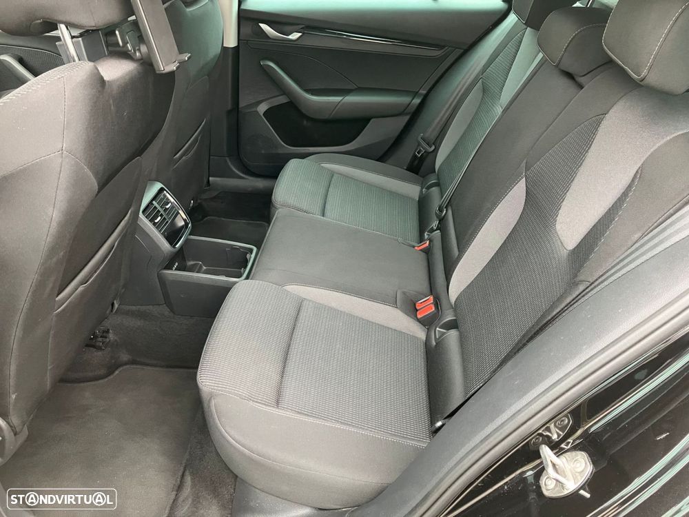 Skoda Octavia Break 2.0 TDI DSG - 16