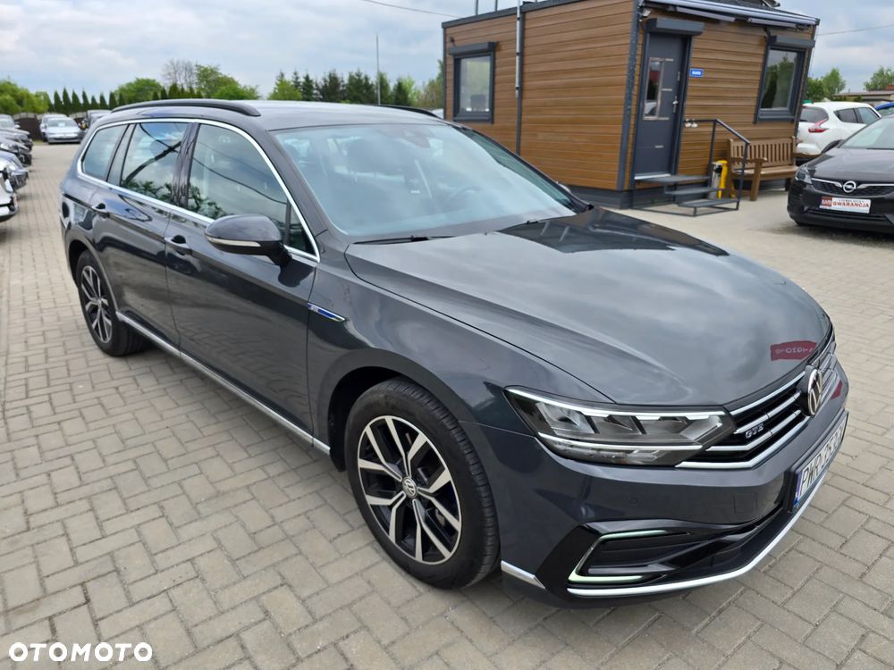 Volkswagen Passat Variant - 2