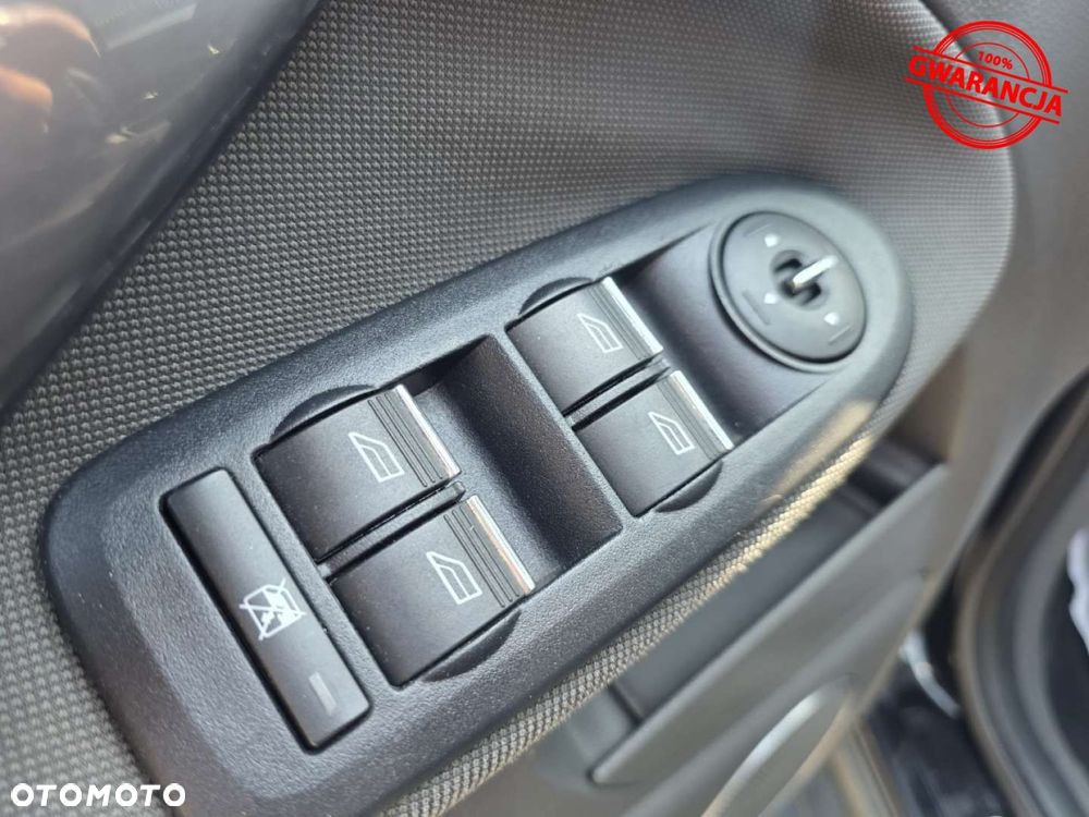Ford Kuga - 39