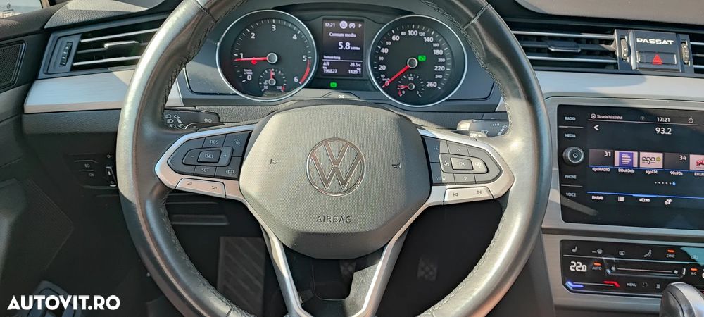 Volkswagen Passat 2.0 TDI SCR DSG Conceptline - 9