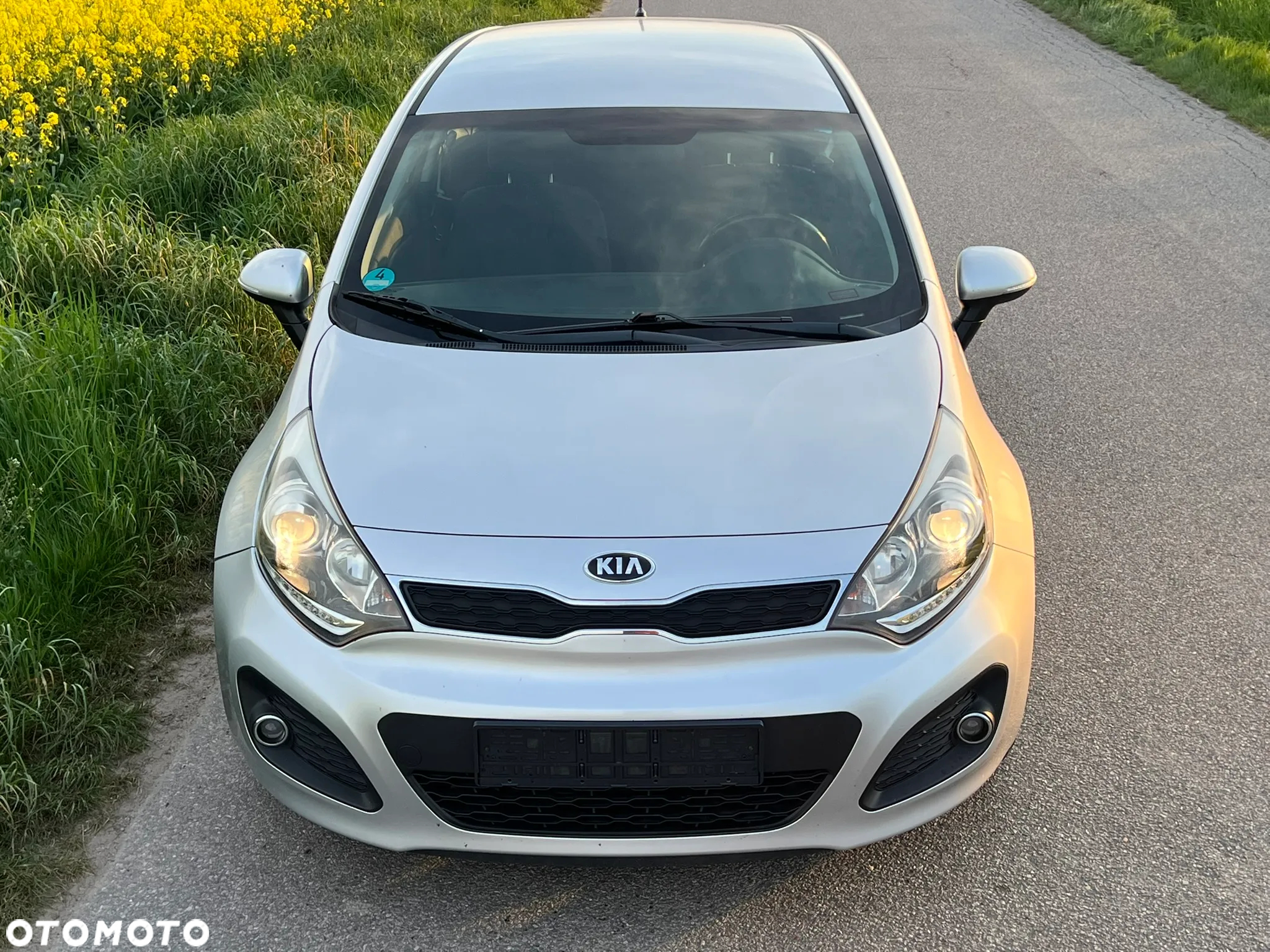Kia Rio 1.4 L - 5