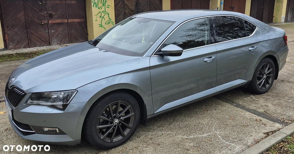 Skoda Superb 2.0 TDI Ambition DSG - 5