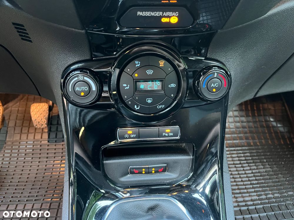 Ford Fiesta 1.0 EcoBoost Titanium ASS - 8