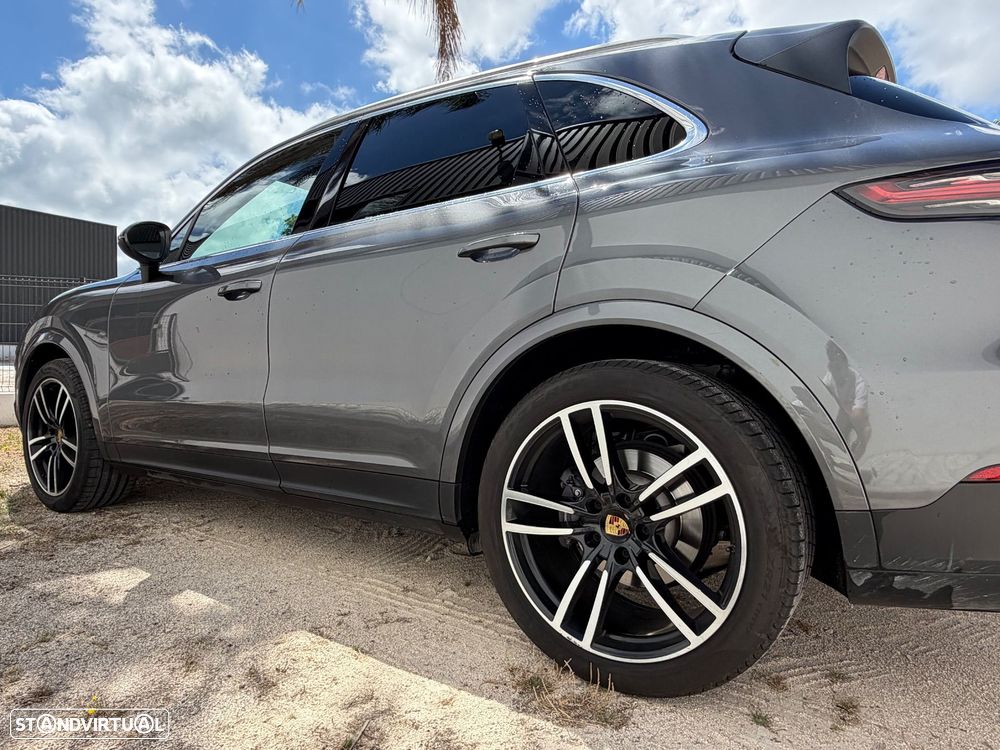 Porsche Cayenne Platinum Edition - 4
