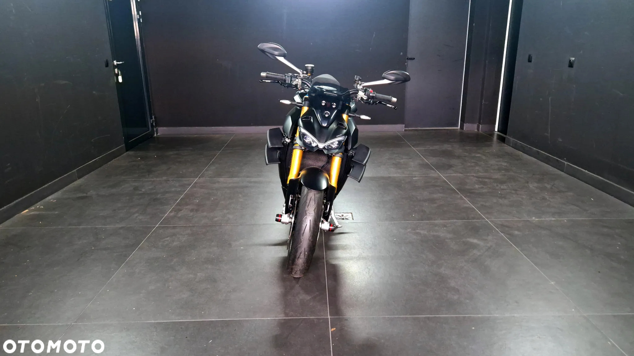 Ducati Streetfighter V4 - 8