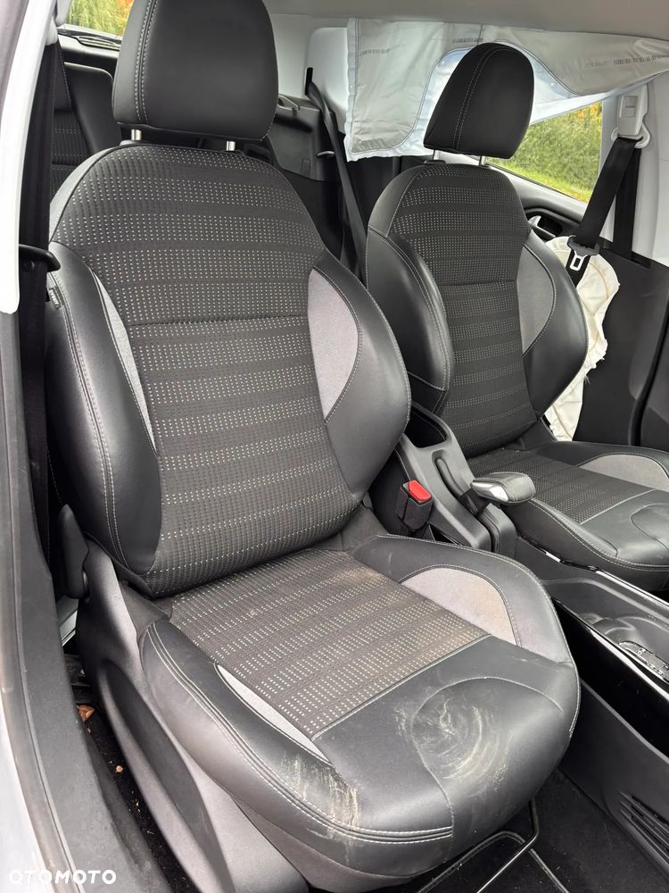 Peugeot 2008 - 18