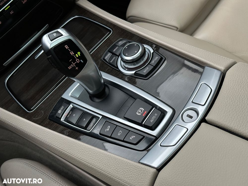 BMW Seria 7 740d xDrive - 12