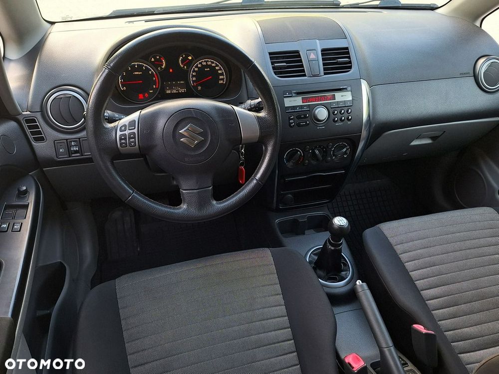 Suzuki SX4 - 12
