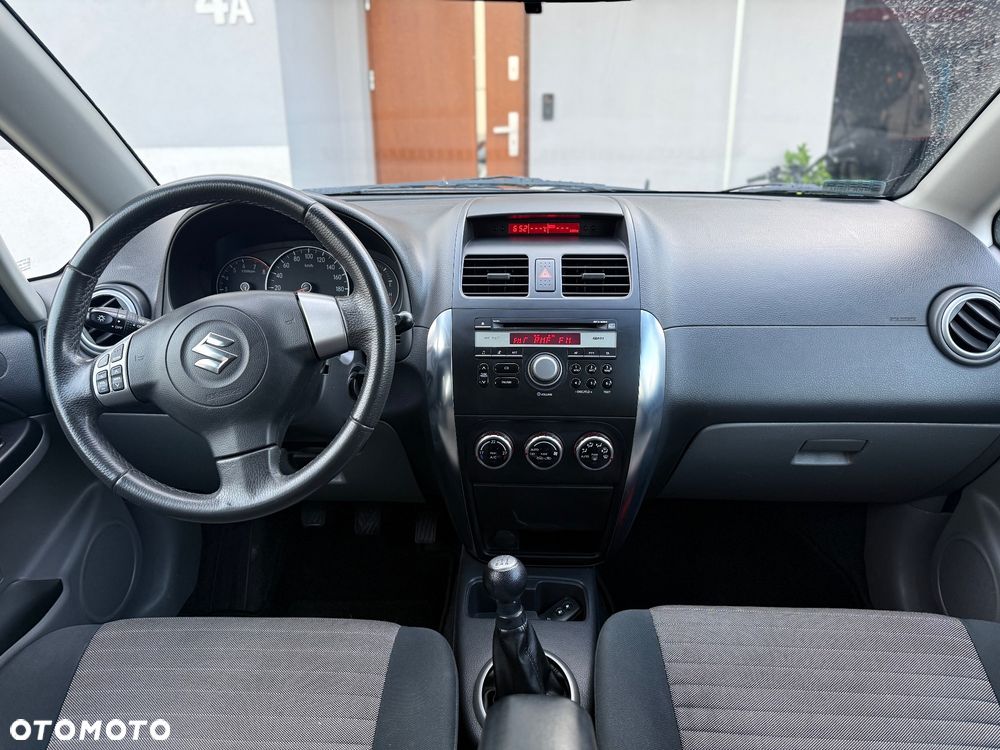 Suzuki SX4 1.6 GS / Premium 4WD - 5