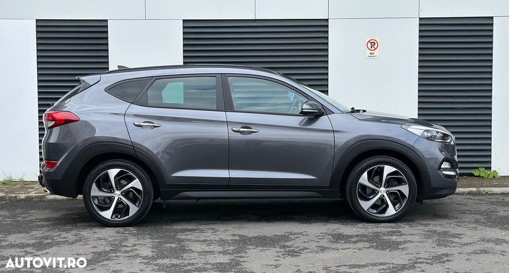 Hyundai Tucson 2.0 CRDI 4WD Automatik Premium - 9
