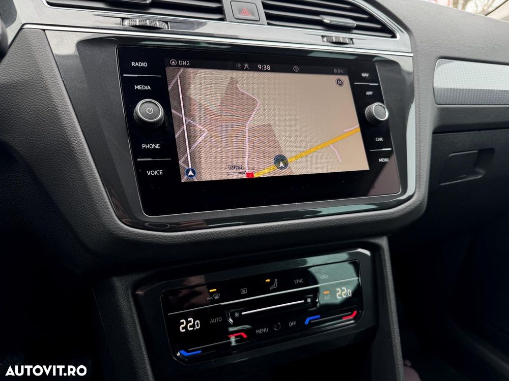 Volkswagen Tiguan - 10