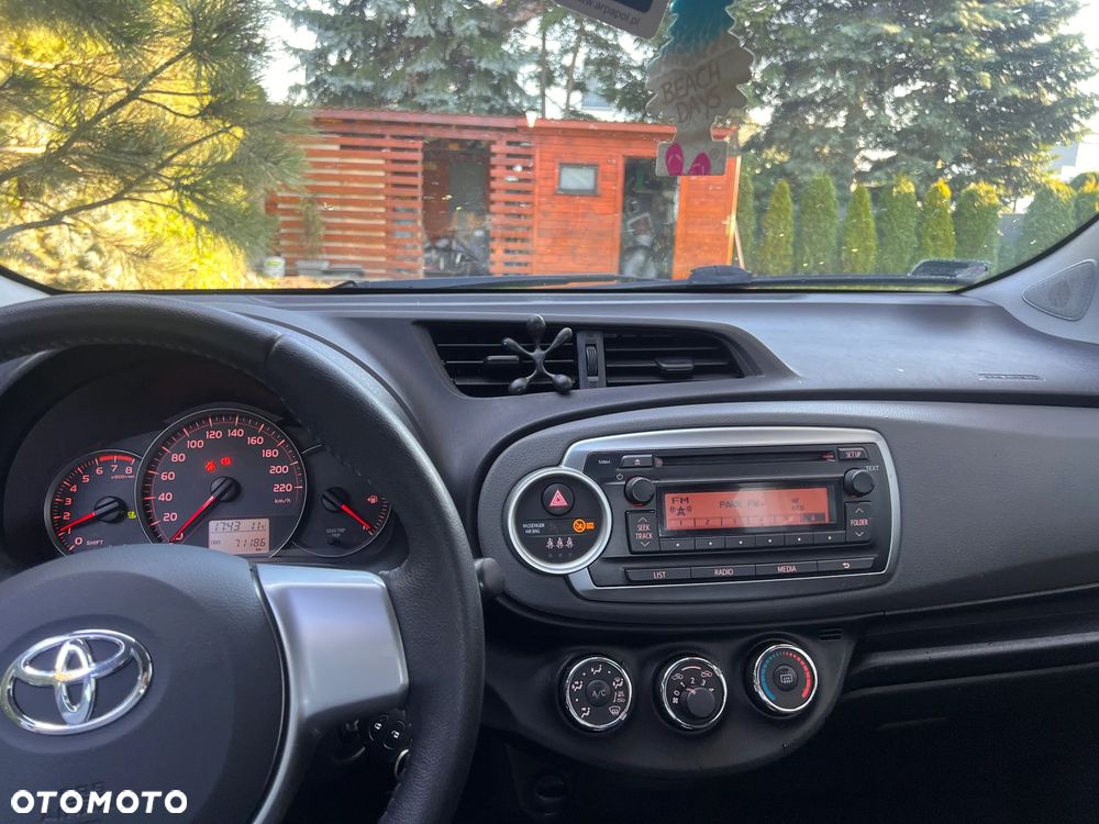 Toyota Yaris 1.0 Active - 9