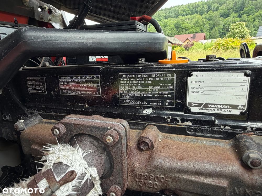 Manitou MI25D Wózek Widłowy 2,5 tony. Posuw Hydrauliczny. tylko 2500mtg. Maszt triplex. Wolny skok! Wysokość Podnoszenia 5 metrów. Jak nowy z Salonu. Pochodzi z Norweskiego Gospodarstwa! Aktualne przeglądy DEKRA i serwisy!  Silnik Yanmar. Małe gabarety bardzo zwrotna maszyna! Zero luzów wycieków i zniszczeń. OKAZJA. Pełny ORYGINAŁ! Rok Prod. 2014. Oświetlenie. OKAZJA - 10
