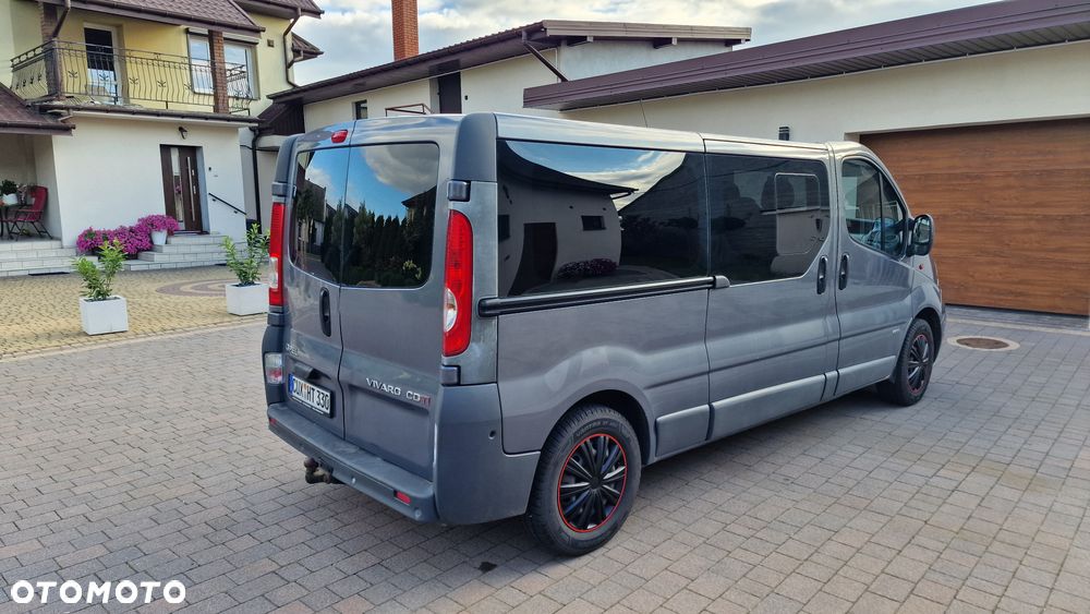 Opel Vivaro - 11