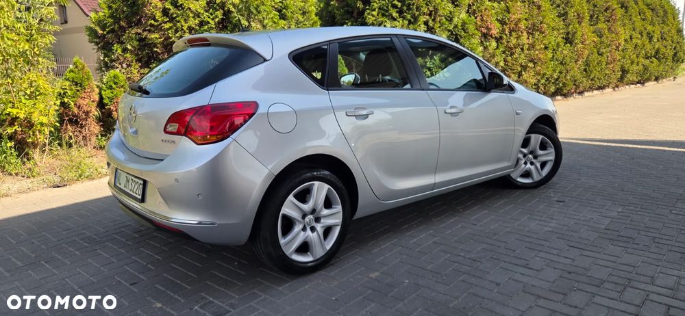 Opel Astra 1.6 CDTI Sport - 16