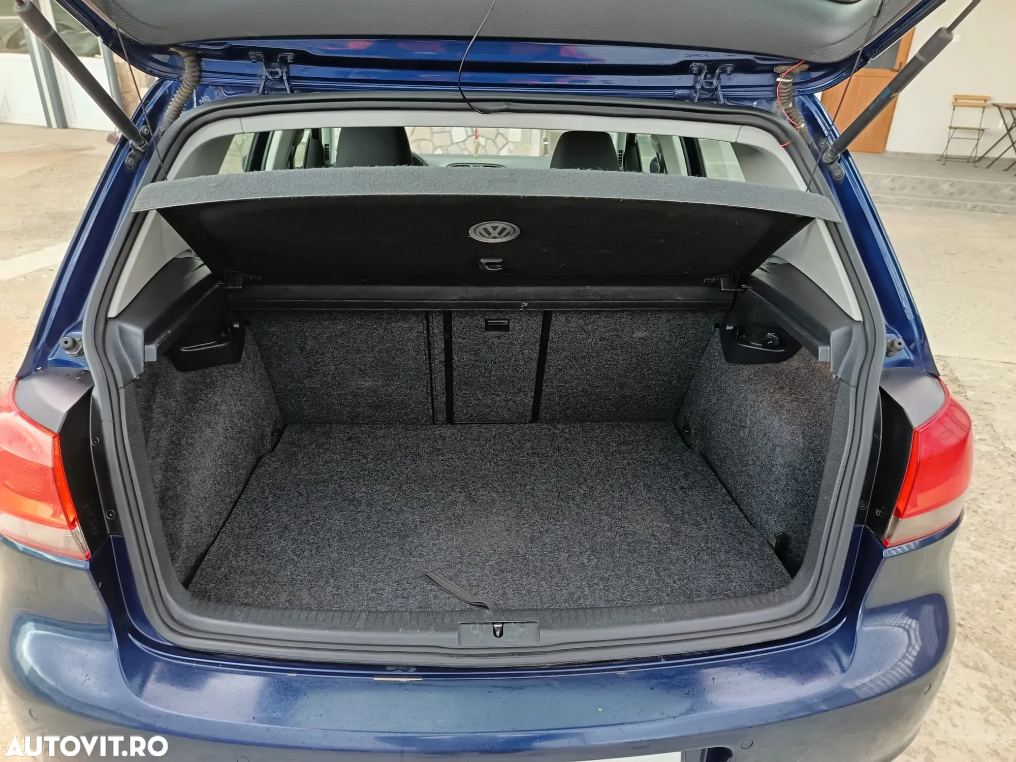 Volkswagen Golf 1.6 TDI DPF Comfortline - 15