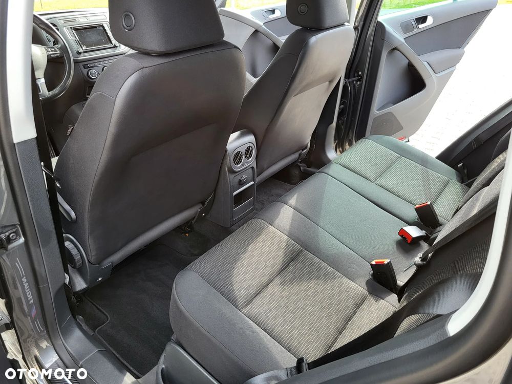 Volkswagen Tiguan - 11