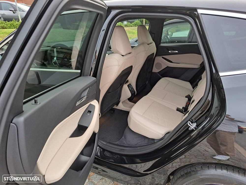 BMW 214 Active Tourer - 4