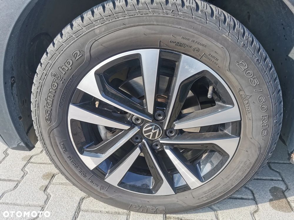 Volkswagen T-Cross - 25