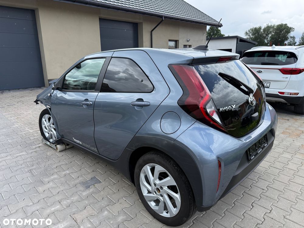 Toyota Aygo X S-CVT Explore - 3