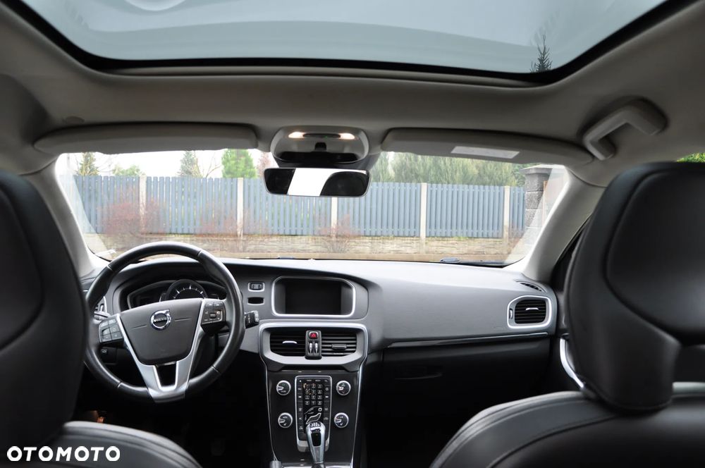 Volvo V40 D2 Inscription - 8