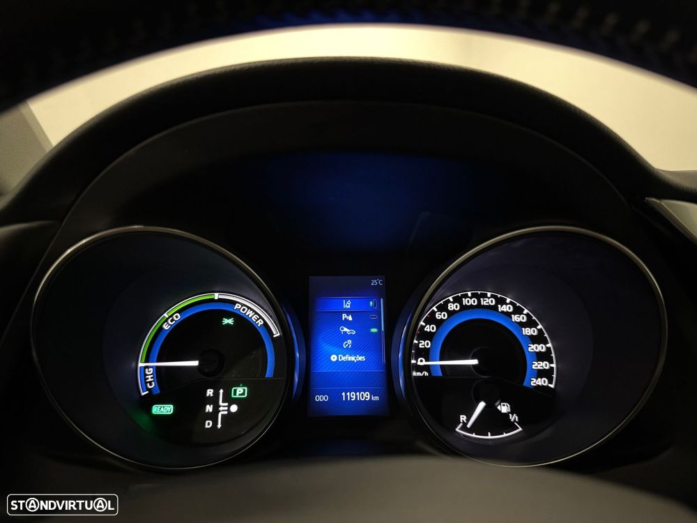Toyota Auris Touring Sports 1.8 HSD Comfort +P.Techno+P.Sport - 47
