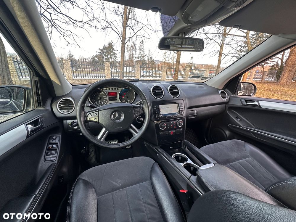 Mercedes-Benz ML 320 CDI 4Matic 7G-TRONIC - 12