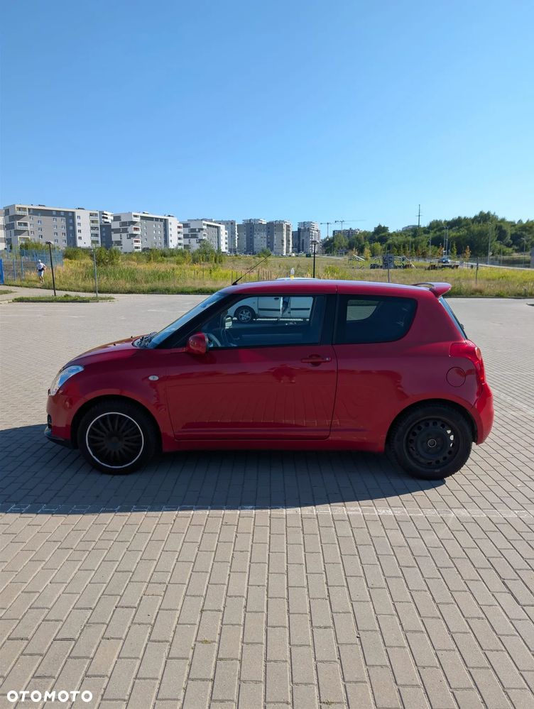 Suzuki Swift - 15