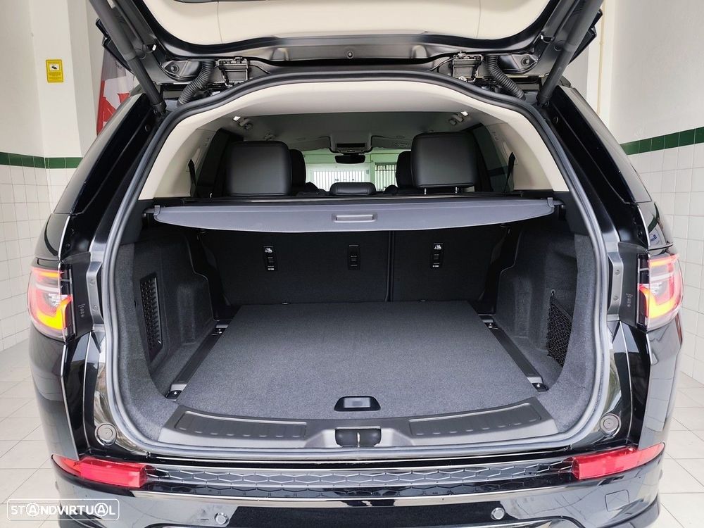 Land Rover Discovery Sport 1.5 I3 P300e AWD S — fotografia 16
