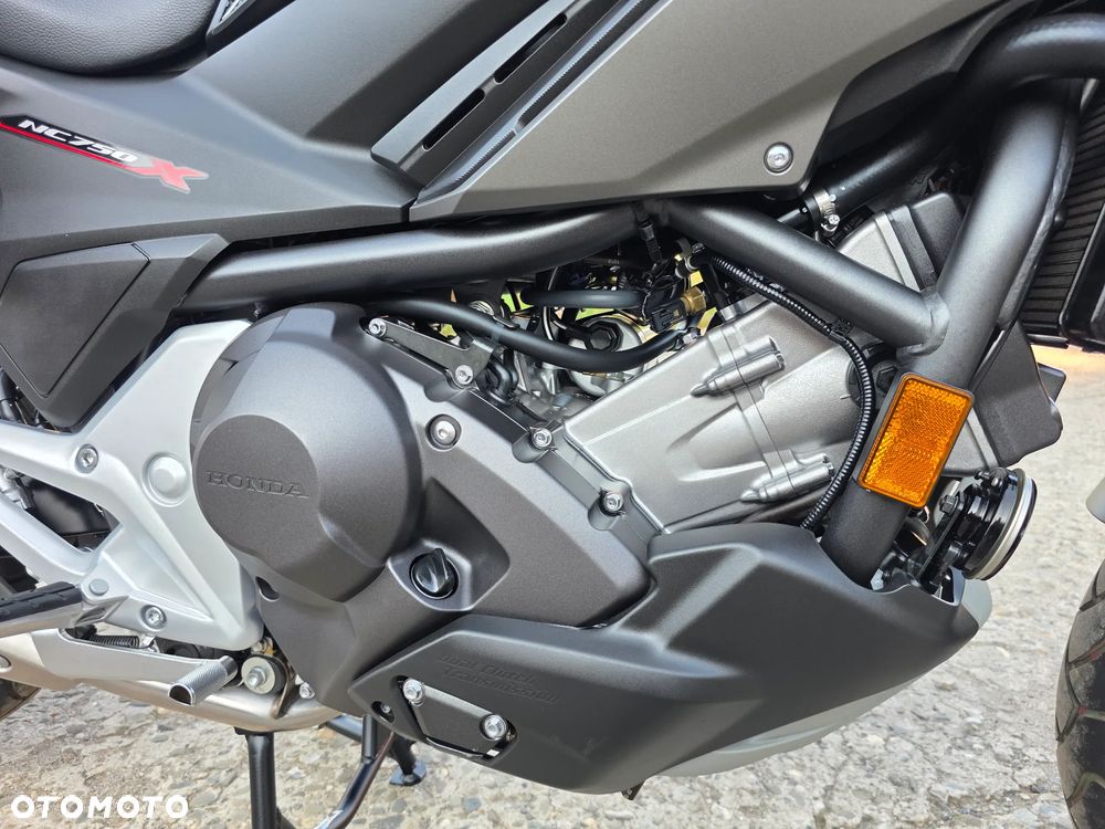 Honda NC - 18