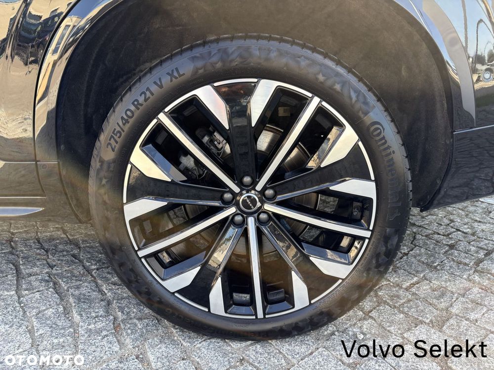 Volvo XC 90 - 9