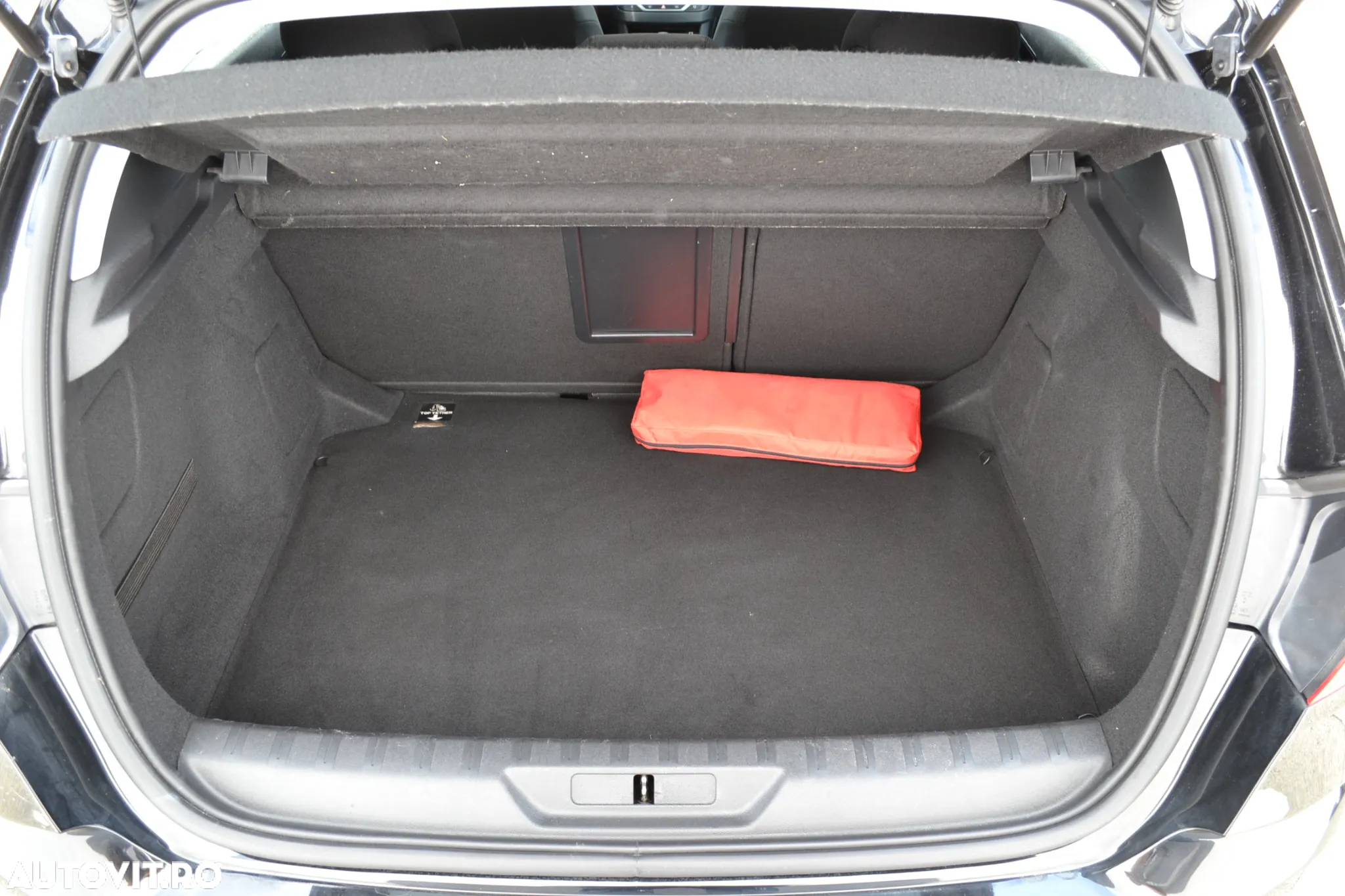 Peugeot 308 PureTech 130 EAT8 Allure - 34