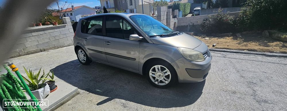 Renault Scénic 1.5 dCi Dynamique Luxe - 2