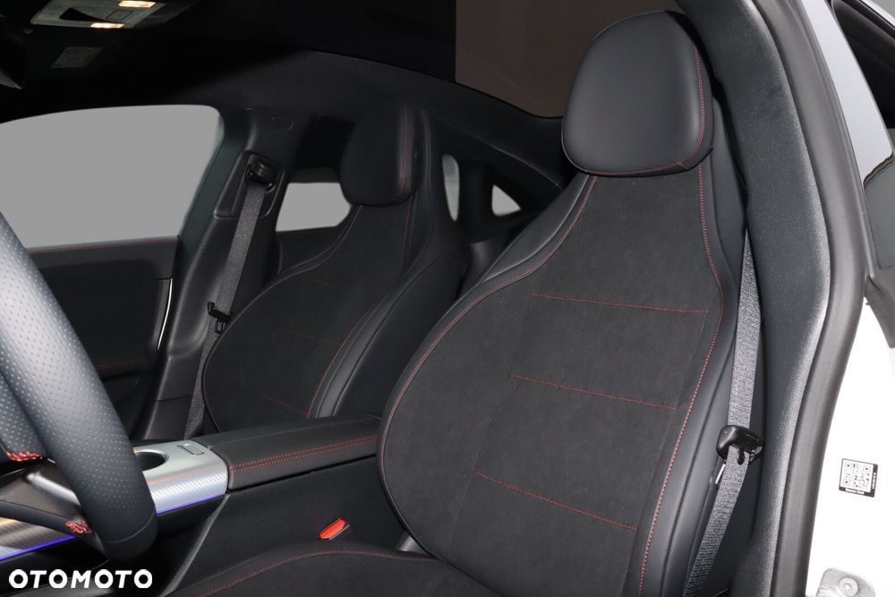 Mercedes-Benz CLA - 10