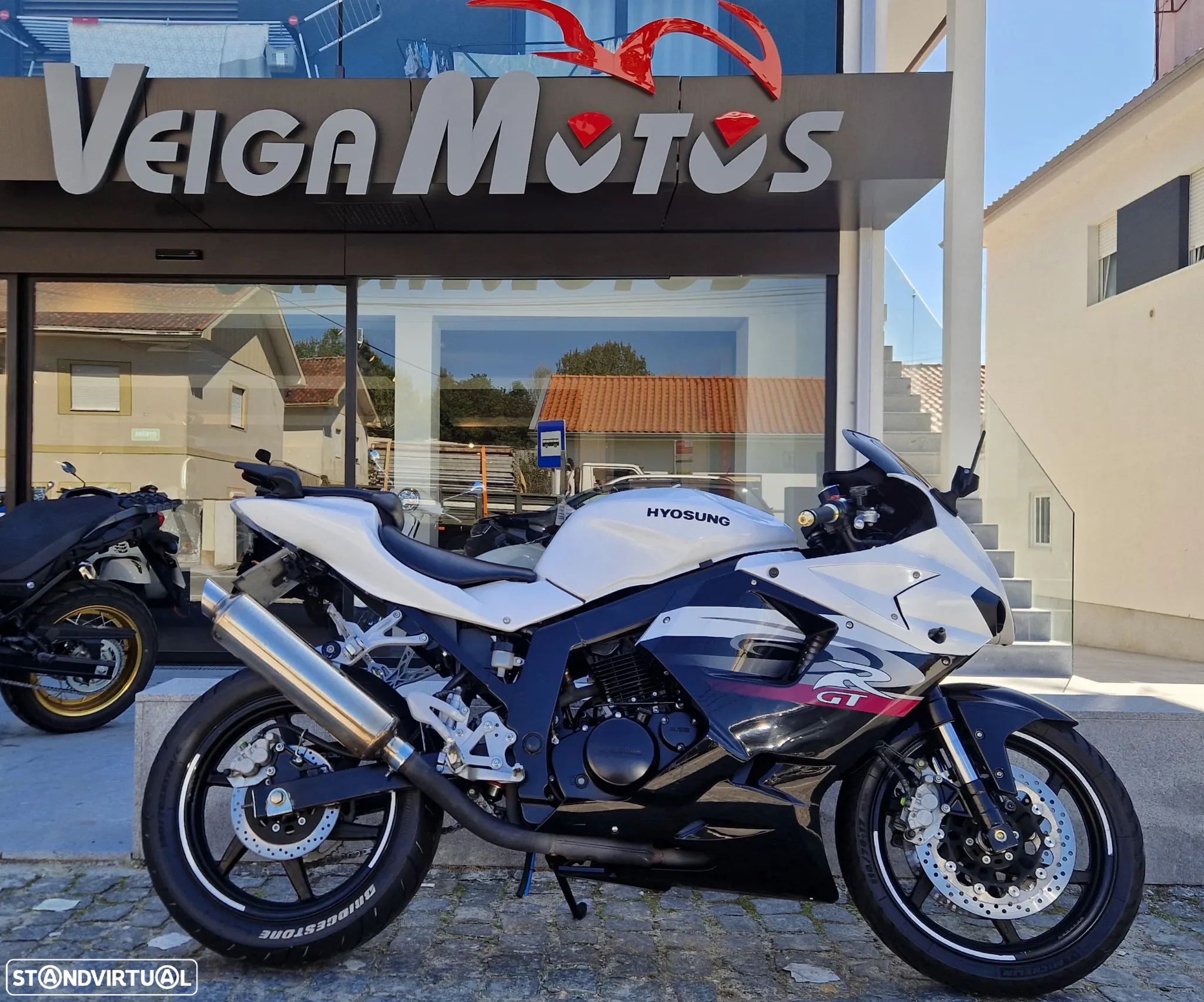 Hyosung GT GT250 IR - 1