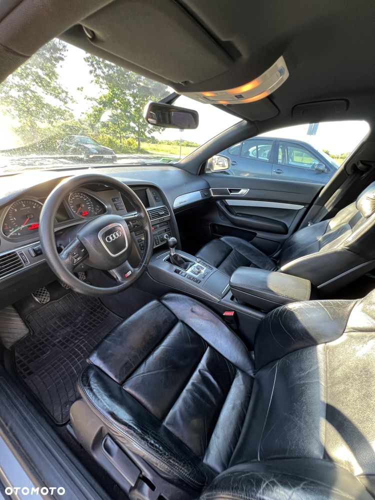 Audi A6 Avant - 16