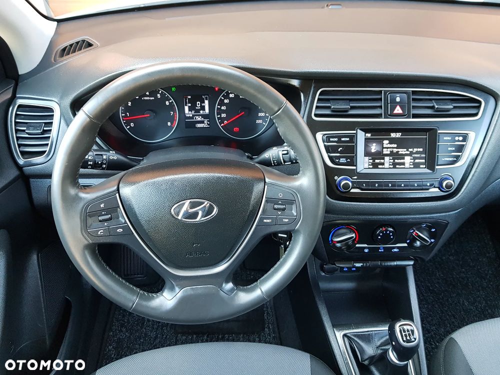 Hyundai i20 blue 1.2 Advantage - 27