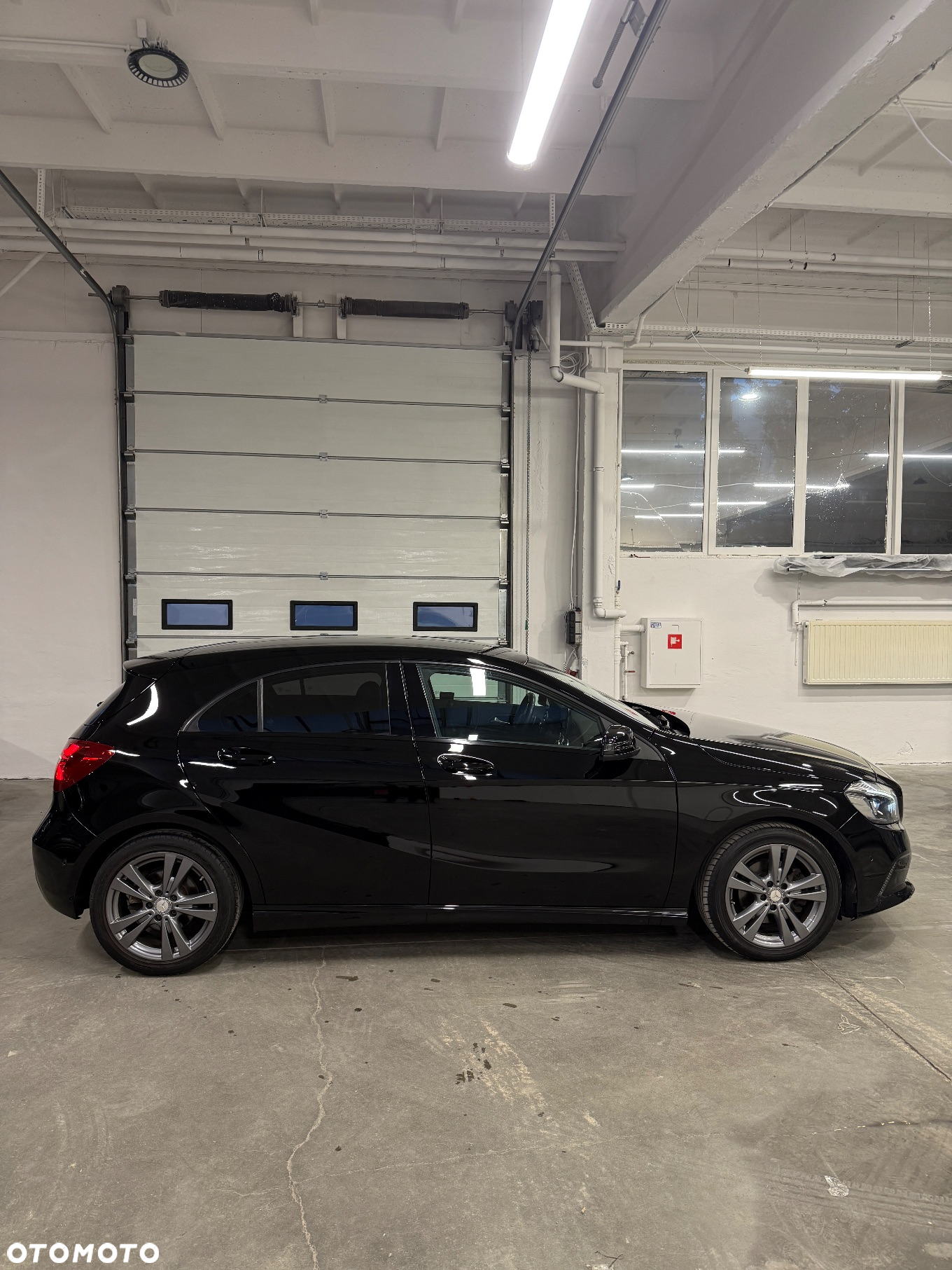 Mercedes-Benz Klasa A 180 7G-DCT - 6