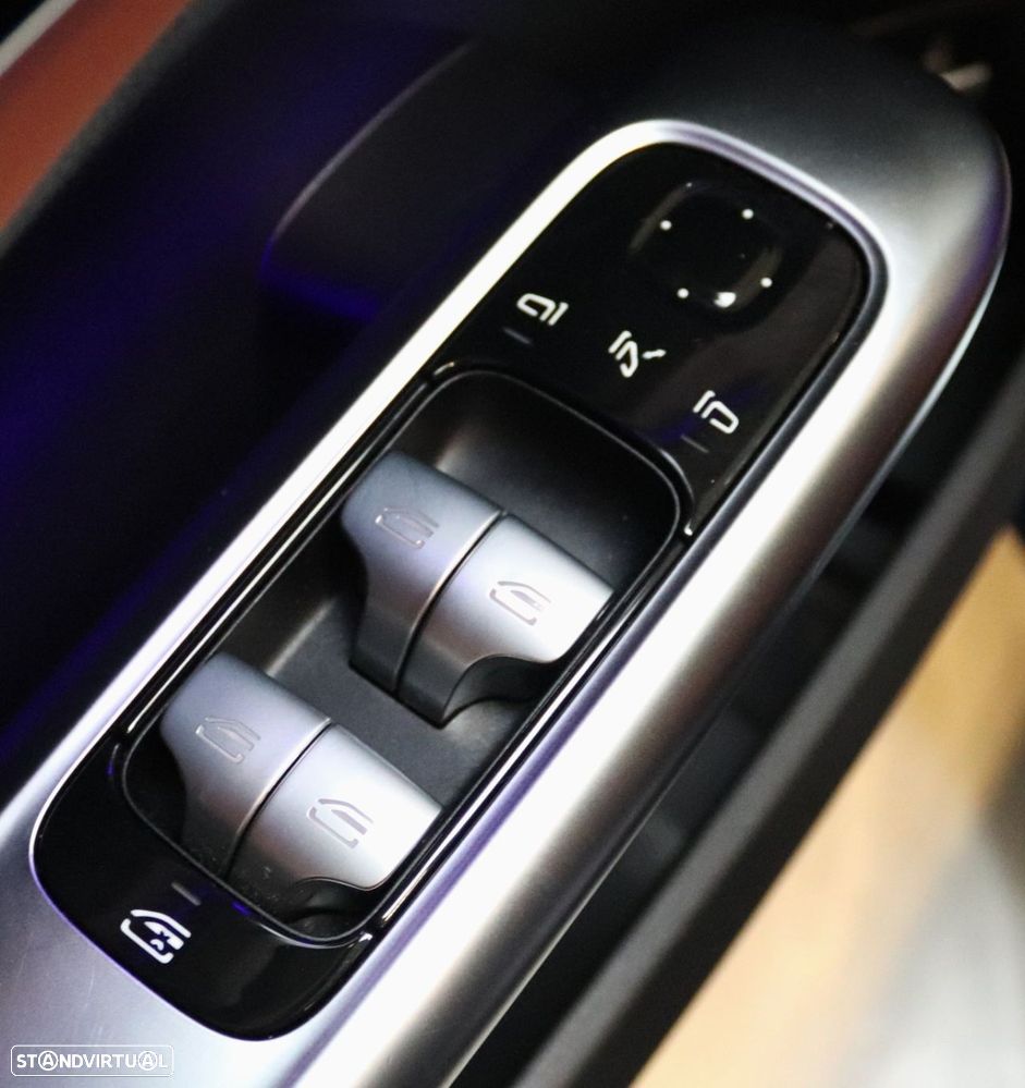 Mercedes-Benz C 300 e 9G-TRONIC AMG Line - 11