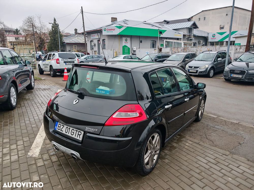 Renault Megane 2.0 dCi GT - 11