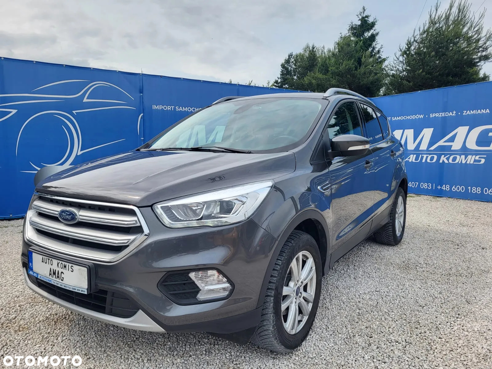 Ford Kuga 1.5 EcoBoost 2x4 Black & Silver - 2