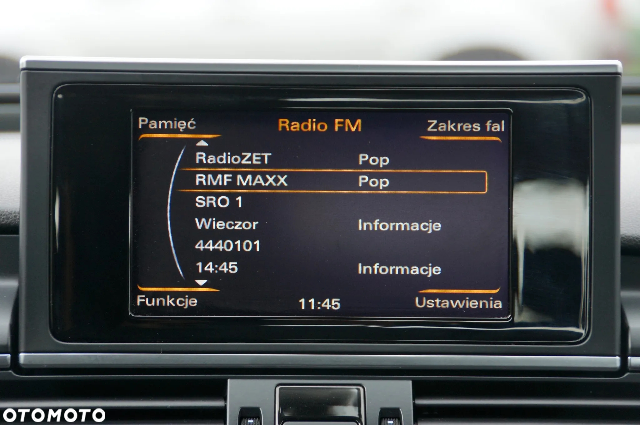 Audi A6 Avant 2.0 TDI Ultra S tronic - 14