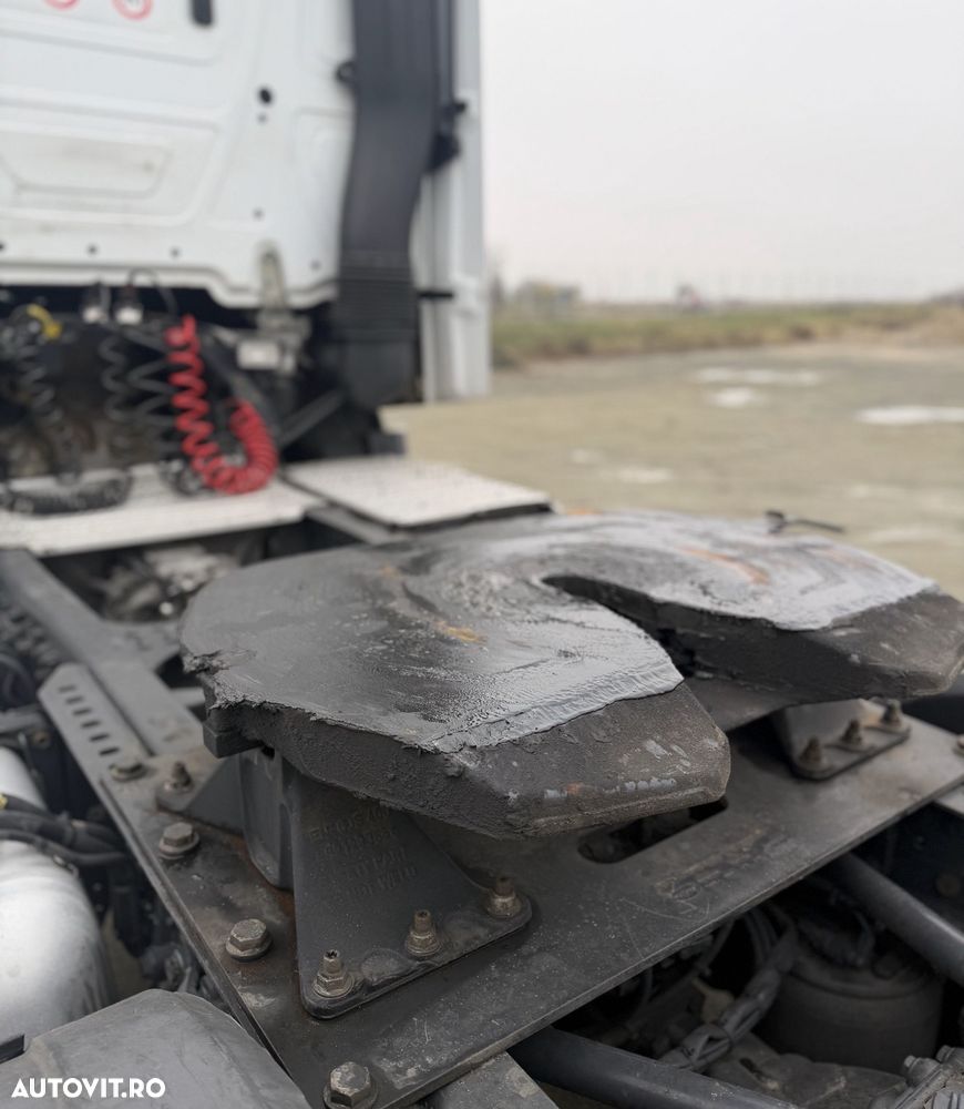 Mercedes-Benz Actros MP4 - 4