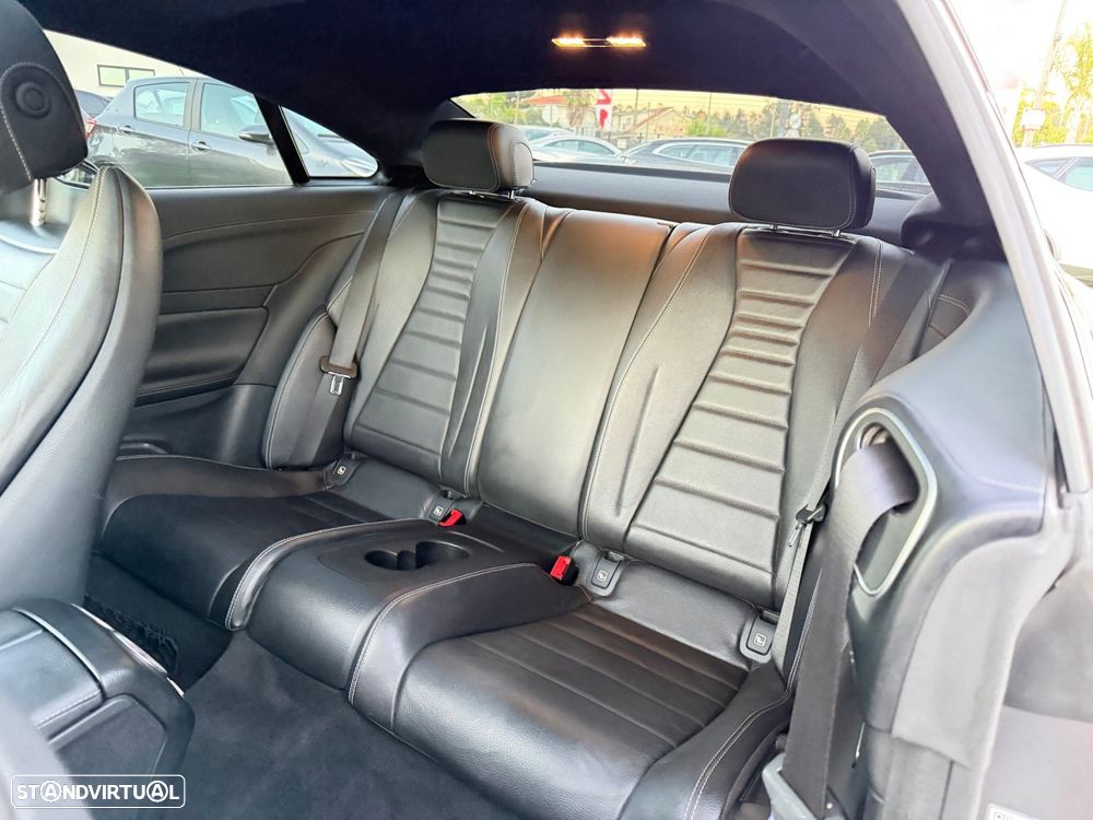 Mercedes-Benz E 220 d 9G-TRONIC AMG Line - 7