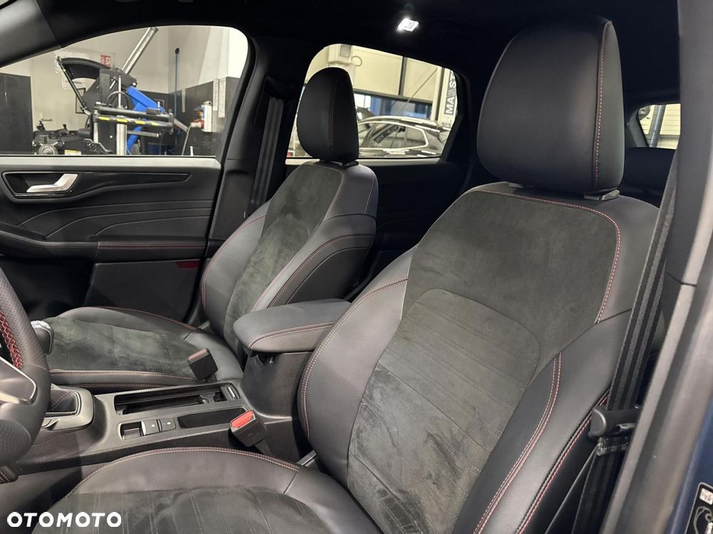 Ford Kuga - 11